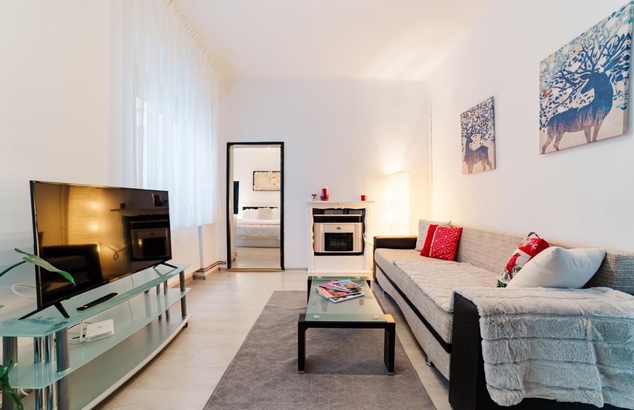 Anastasia Apartments With Parking ブラショフ エクステリア 写真