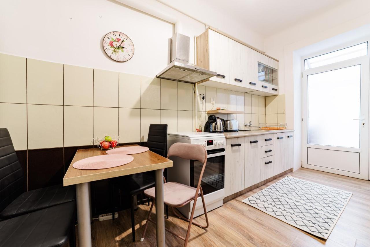 Anastasia Apartments With Parking ブラショフ エクステリア 写真