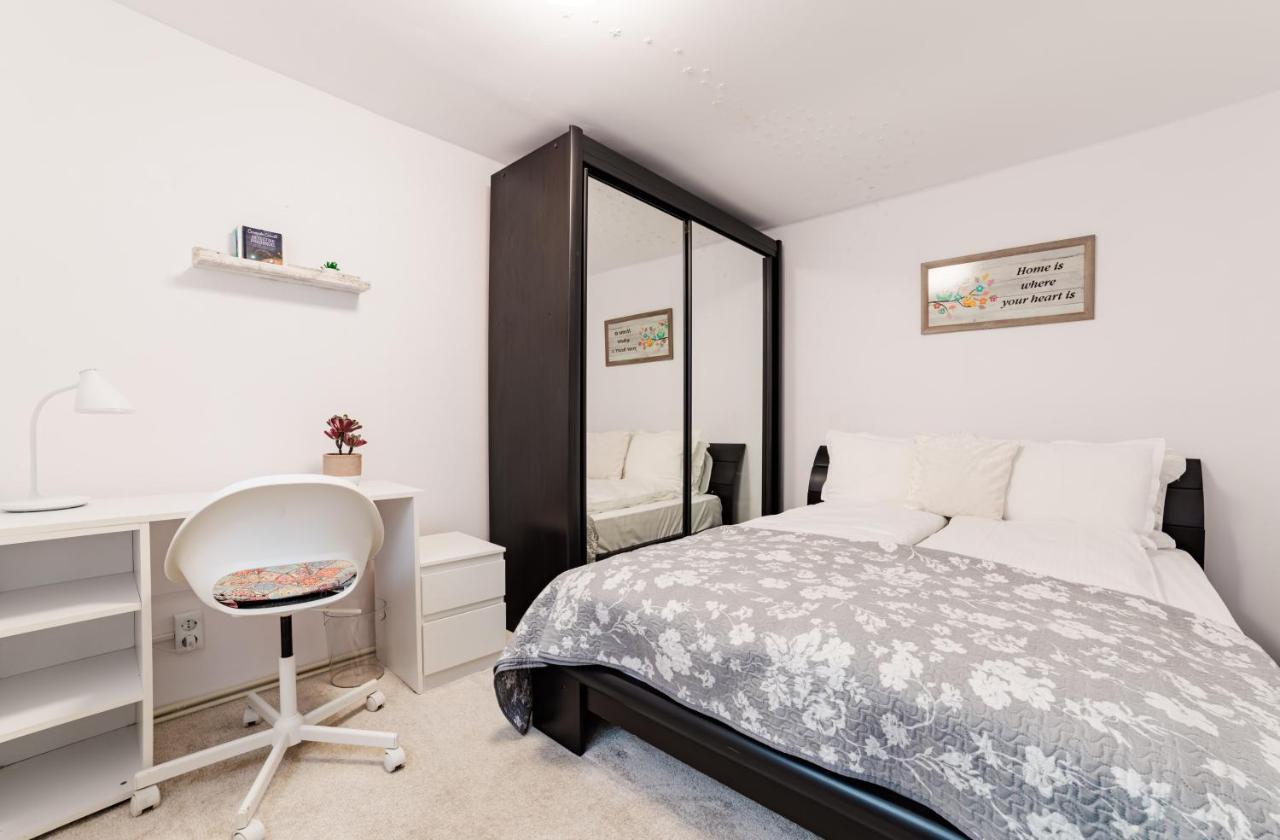 Anastasia Apartments With Parking ブラショフ エクステリア 写真